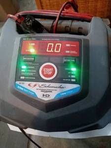 lot 10 image: Schumacher smart battery charger