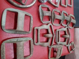 lot 37 image: Brass tack and stirrups hardware