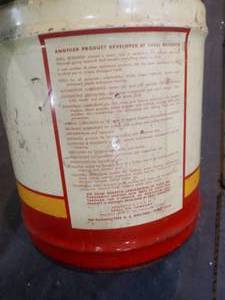 lot 1 image: Shell oil company collectable oil container
