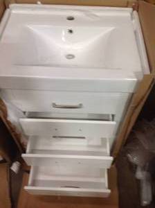 Pallet with vanities see pictures