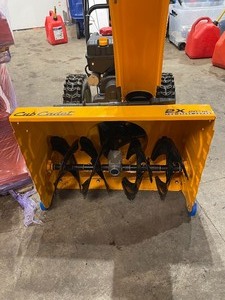 Cub Cadet 2X 26 in. 243 cc Two-Stage Gas Snow Blower with Electric Start in working condition read description  see pictures