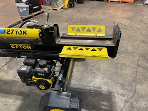 Champion 27 Ton 224 cc Log Splitter used in good condition see pictures