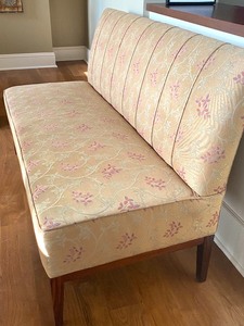 lot 3 image: Beautiful Custom Upholstered Bistro Banquette Bench
