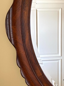 lot 9 image: Beautiful Decorative Wall Mirror