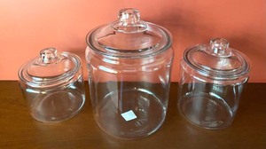 lot 125 image: Anchor Hocking Heritage Hill Glass Storage Jars
