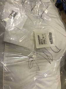 Side Sleeper Arm Rest Posture Pillow (1) - White PP27-OS-WHITE, NEW