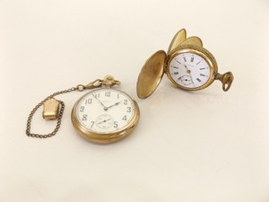 lot 16 image: Vintage Elgin and Vallon Pocket Watches