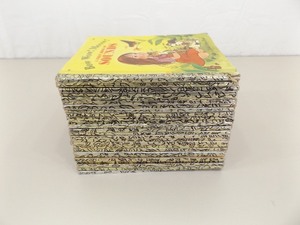 lot 44 image: Collection of 26 Vintage Little Golden Books
