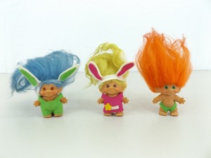 lot 78 image: Lot of 3 Authentic Vintage Dam 64 Troll Dolls