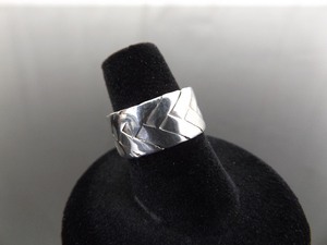 lot 61 image: .925 Sterling Silver Woven Band Ring Size 6.5