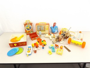 lot 97 image: Lot of Misc Vintage Fisher Price Toys