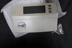 lot 63 image: THERMOSTATS