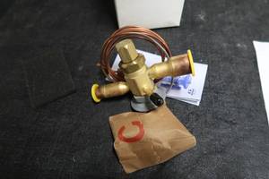 lot 78 image: EXPANSION VALVE