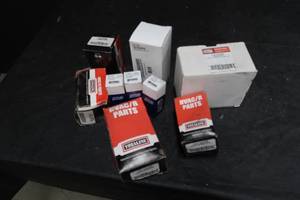 lot 86 image: CAPACITORS