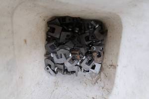 lot 127 image: BEAM CLAMPS