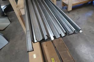 lot 152 image: DUCT WORK CLIPS
