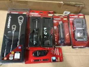 Lot of assorted Husky tools see pictures