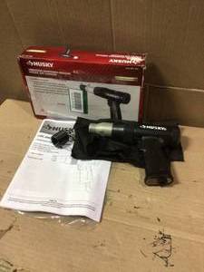lot 47 image: Vibration Damped Medium Stroke Air Hammer by Husky see pictures
