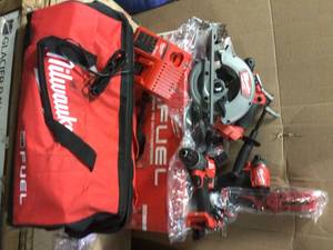 lot 53 image: Milwaukee Tool - 2998-24 - M18 FUEL 4-TOOL KIT see pictures