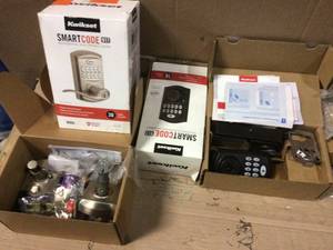 lot 98 image: Lot of SmartKey Security by Kwikset see pictures