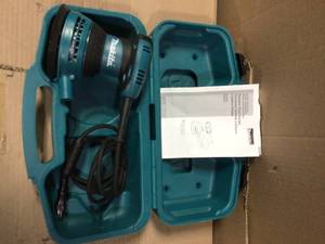Makita sander missing dust bag see pictures