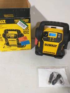 lot 48 image: DEWALT 1400 Peak Amp Jump Starter with Digital Compressor