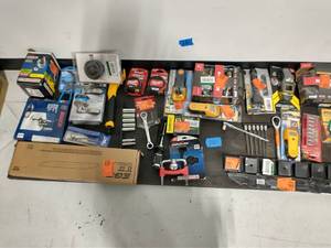 lot 16 image: BOX OF ASSORTED HARDWARE AND TOOLS