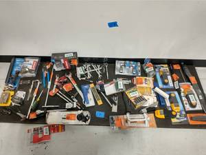 lot 17 image: BOX OF ASSORTED HARDWARE AND TOOLS