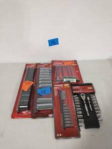 lot 18 image: ASORTED MECHANIC TOOLS