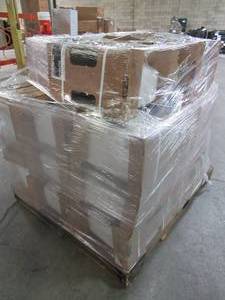 lot 411 image: WHOLESALE MIXED PALLET OF MISCELLANEOUS TOILET TANKS (AMERICAN STANDARD CHAMPION4 MAX IN WHITE)