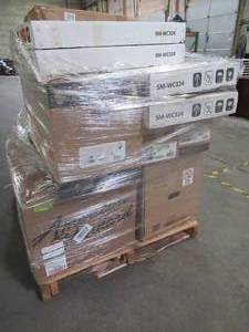 lot 414 image: WHOLESALE MIXED PALLET OF MISCELLANEOUS TOILET BOWLS, TANKS, & MORE