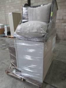 lot 398 image: WHOLESALE MIXED PALLET OF MISCELLANEOUS INDOOROUTDOOR FURNITURE, & MORE