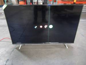 lot 15 image: TCL 43S405 43-Inch 4K Ultra HD Roku Smart LED TV
