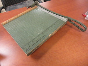 lot 304 image: PREMIER BRAND 11 PAPER CUTTER