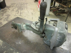 lot 322 image: JOHNSON SEAHORSE OUTBOARD MOTOR