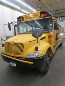 2006 FULL SIZE SCHOOL BUS