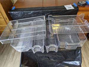 lot 304 image: Assorted Metal and Plastic Drawer Organizing Trays