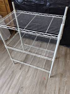 lot 318 image: Three Tier Metal Shelving Unit
