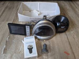 lot 319 image: Three Alarm Clocks & USB Car Charger