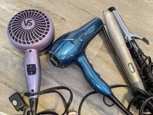 lot 323 image: Two Hair Dryers, 1.5 Curling Iron and Multi-Twist Curl Styler