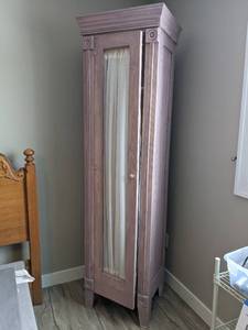 lot 326 image: Tall & Narrow Distressed Cabinet