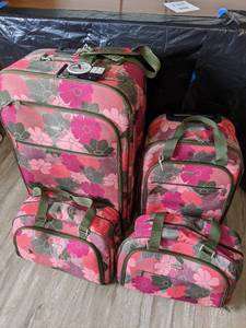 lot 338 image: Four Piece Embark Luggage Set & 80 lb. Luggage Scale