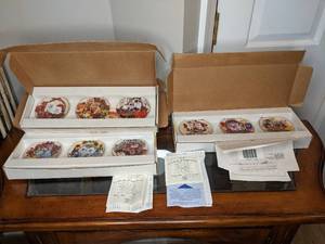 lot 156 image: Nine Bradford Exchange Kalendar Kitties Plates