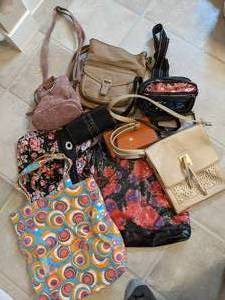 lot 425 image: Lot of Eight Purses & One Fannypack