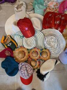 lot 427 image: Lot of 25 Ladies Hats and Visors