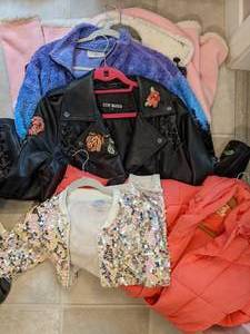 lot 442 image: Five Womens Jackets Steve Madden & Others