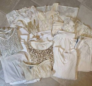 lot 449 image: Womens White & Lacy Clothing Lot