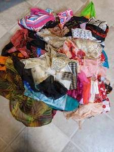 lot 450 image: Smorgasbord of Scarves
