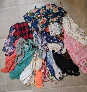 lot 455 image: Womens Summery Clothing Lot