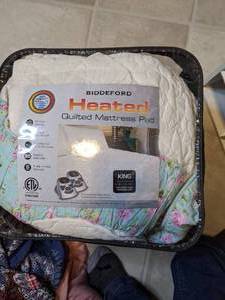 lot 479 image: King Size Heated Quilted Mattress Pad